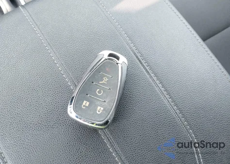 2023 Chevrolet Traverse Awd Lt Cloth z USA, uszkodzony, nr VIN 1GNEVGKW6PJ338905